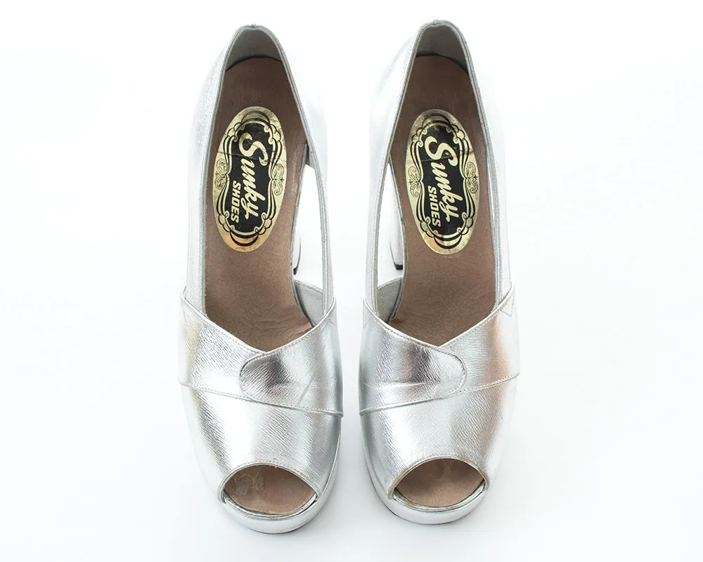 1970s Metallic Silver Platforms | size US 7