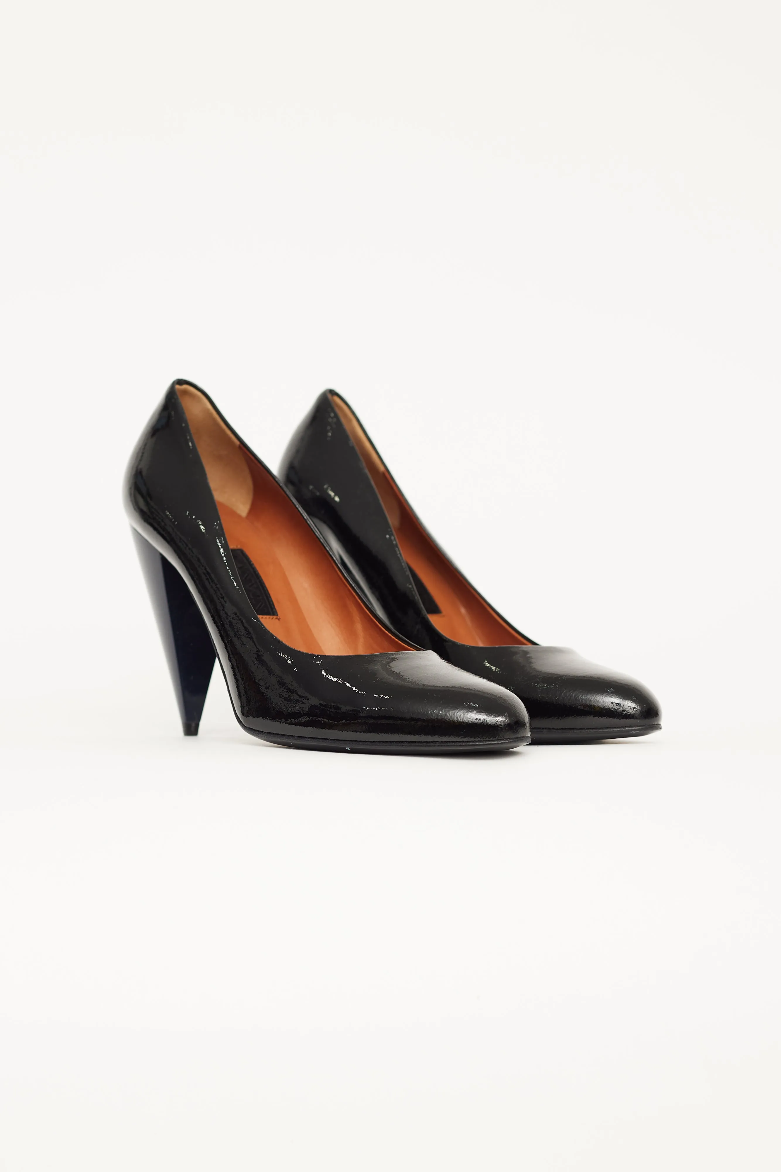 Black Patent Leather Round Toe Pump