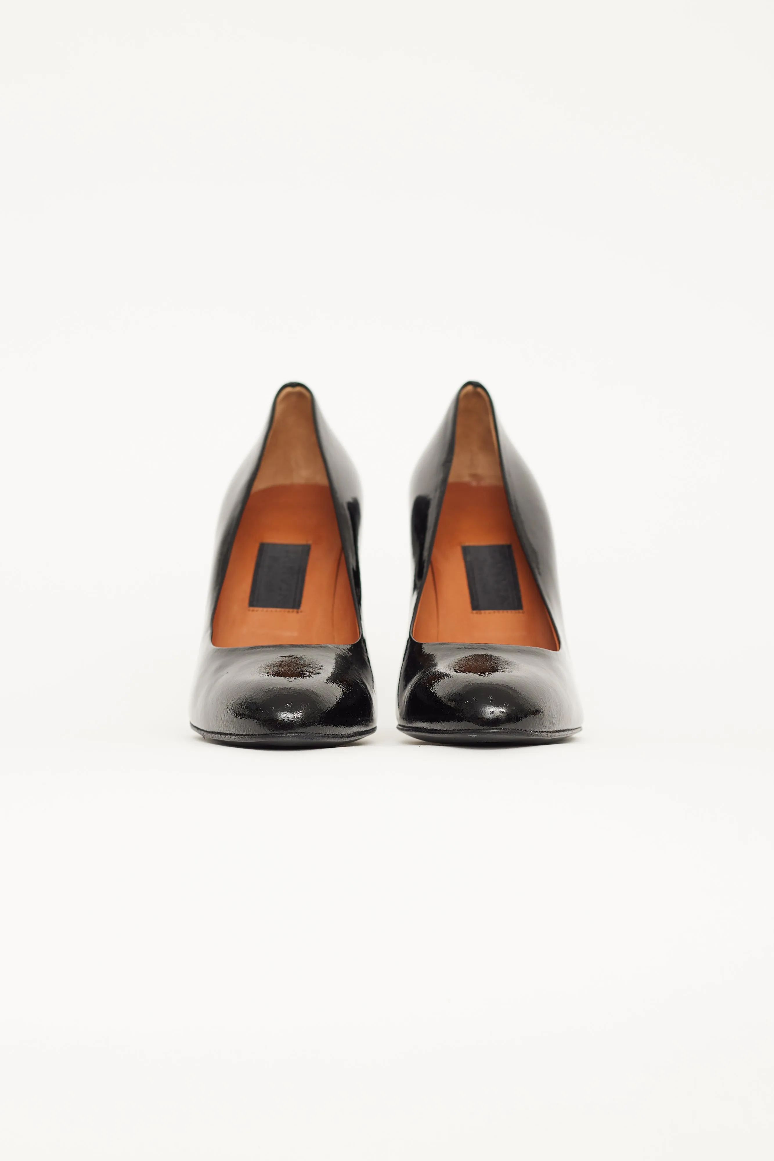 Black Patent Leather Round Toe Pump