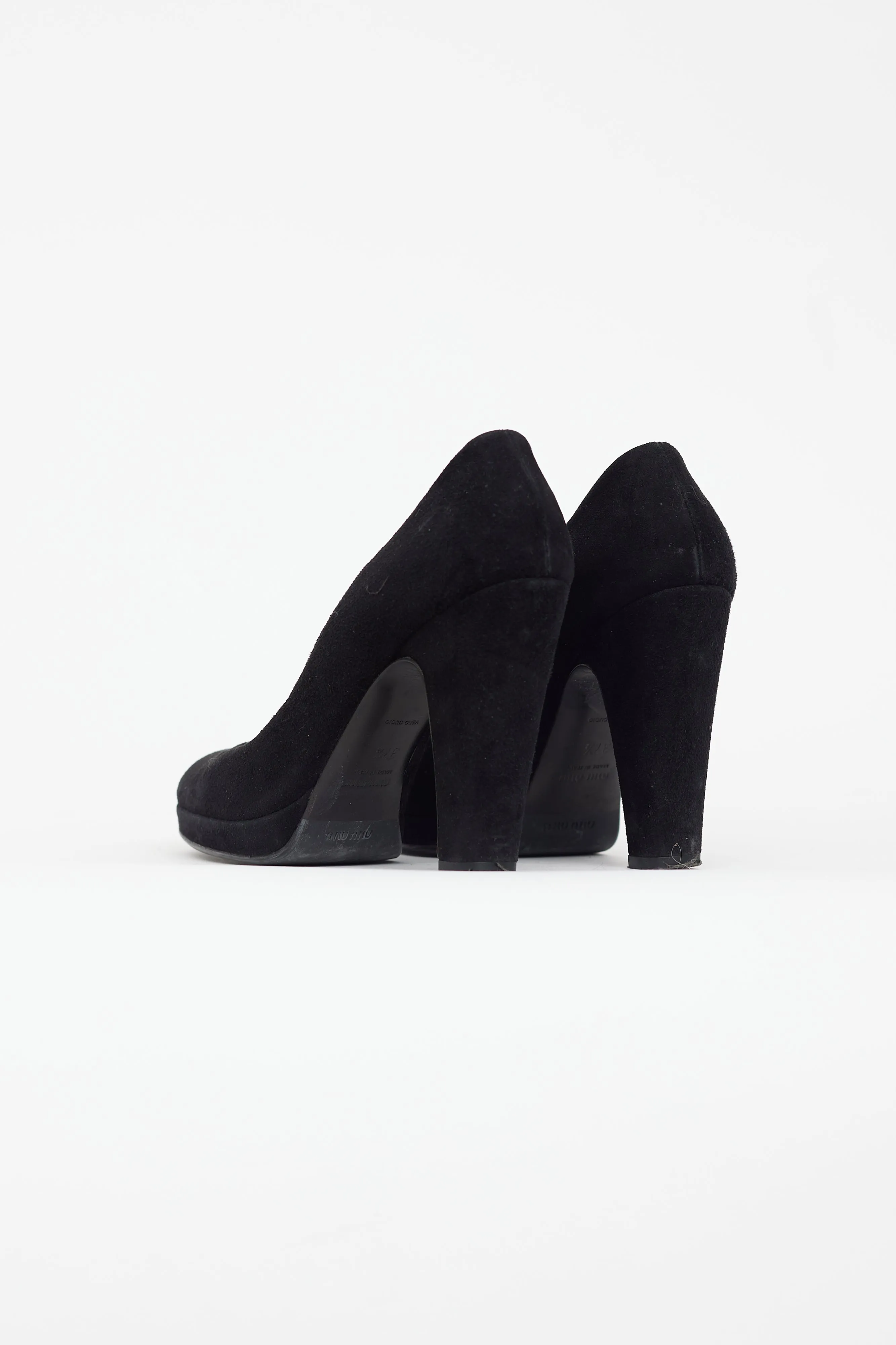 Black Suede Round Toe Heel