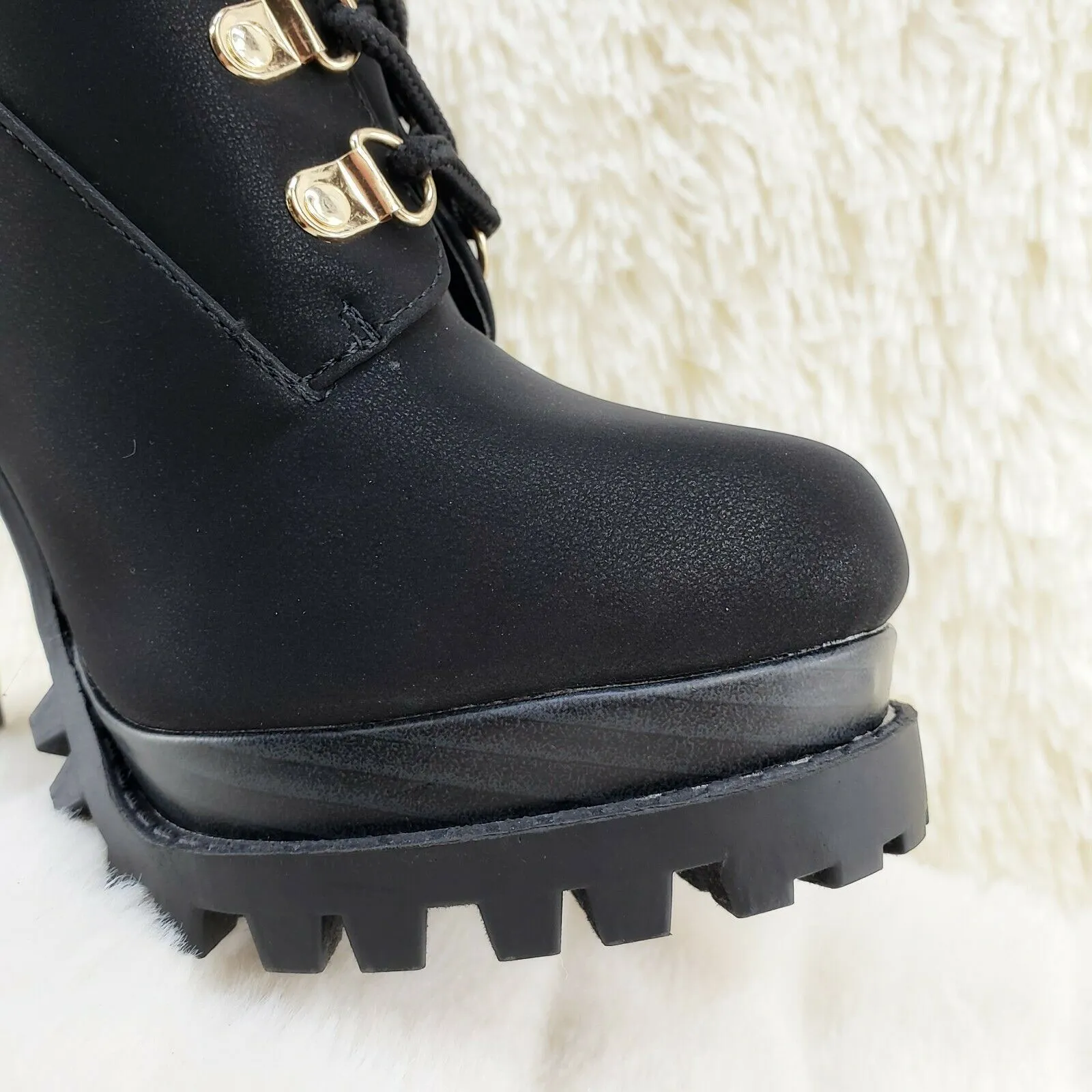 CR Nellie Lace Up Ankle Boots 4.5" Wood Grain Chunky Flared Block Heels Black